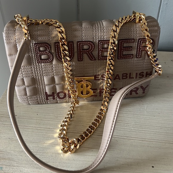 Burberry Lola small quilted lambskin bag - Picture 2 of 12